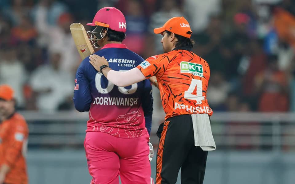IPL 2026: Royals Dominate Sunrisers in Epic Clash