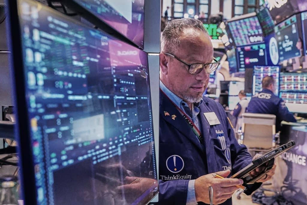 Democrats in a Pickle Over Stock Trading Rules and Trump