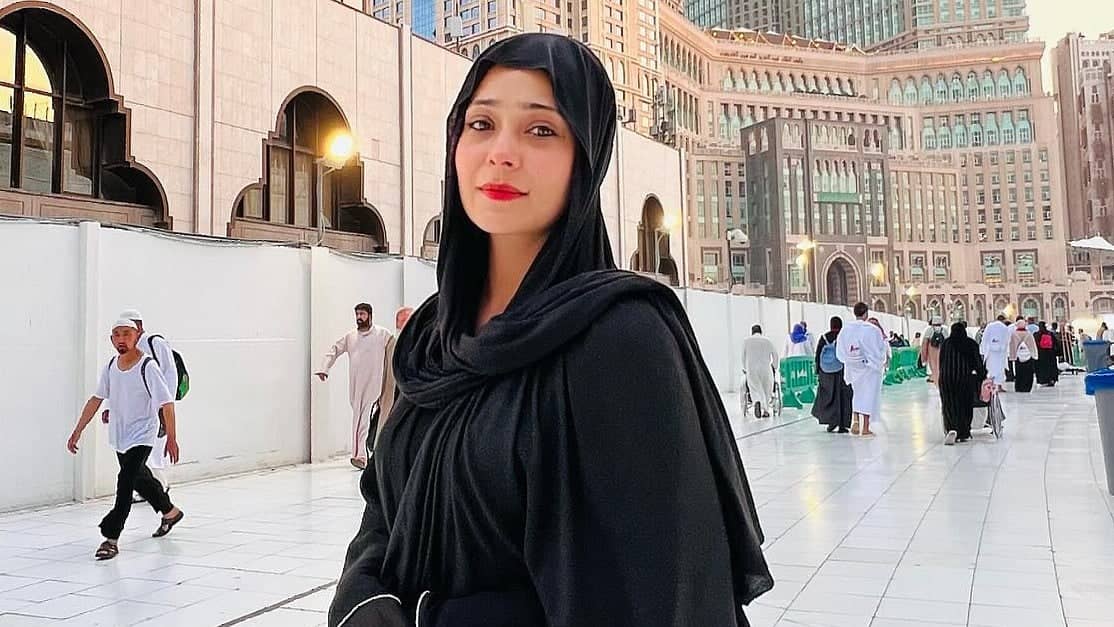 Sara Khan's Eid Message: Love and Kindness Over Rituals