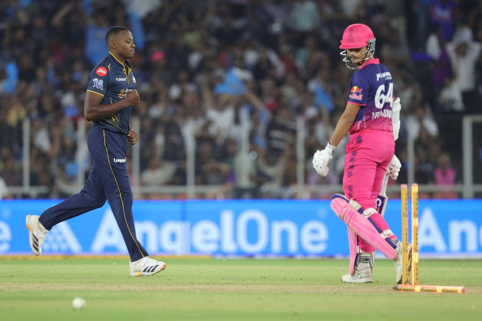Aakash Chopra Spills on Rabada and Archer's IPL Showdown