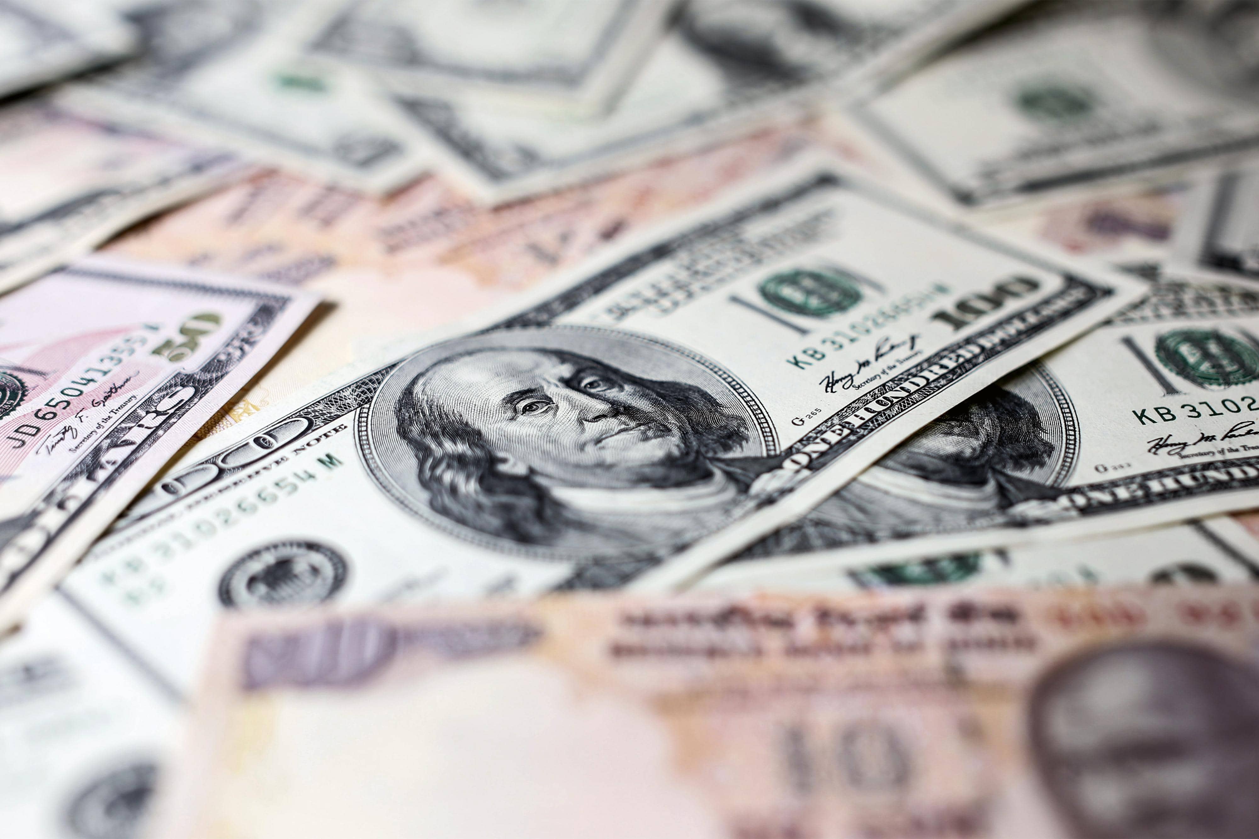 India's Forex Reserves Plummet, Modi Urges Saving Spree