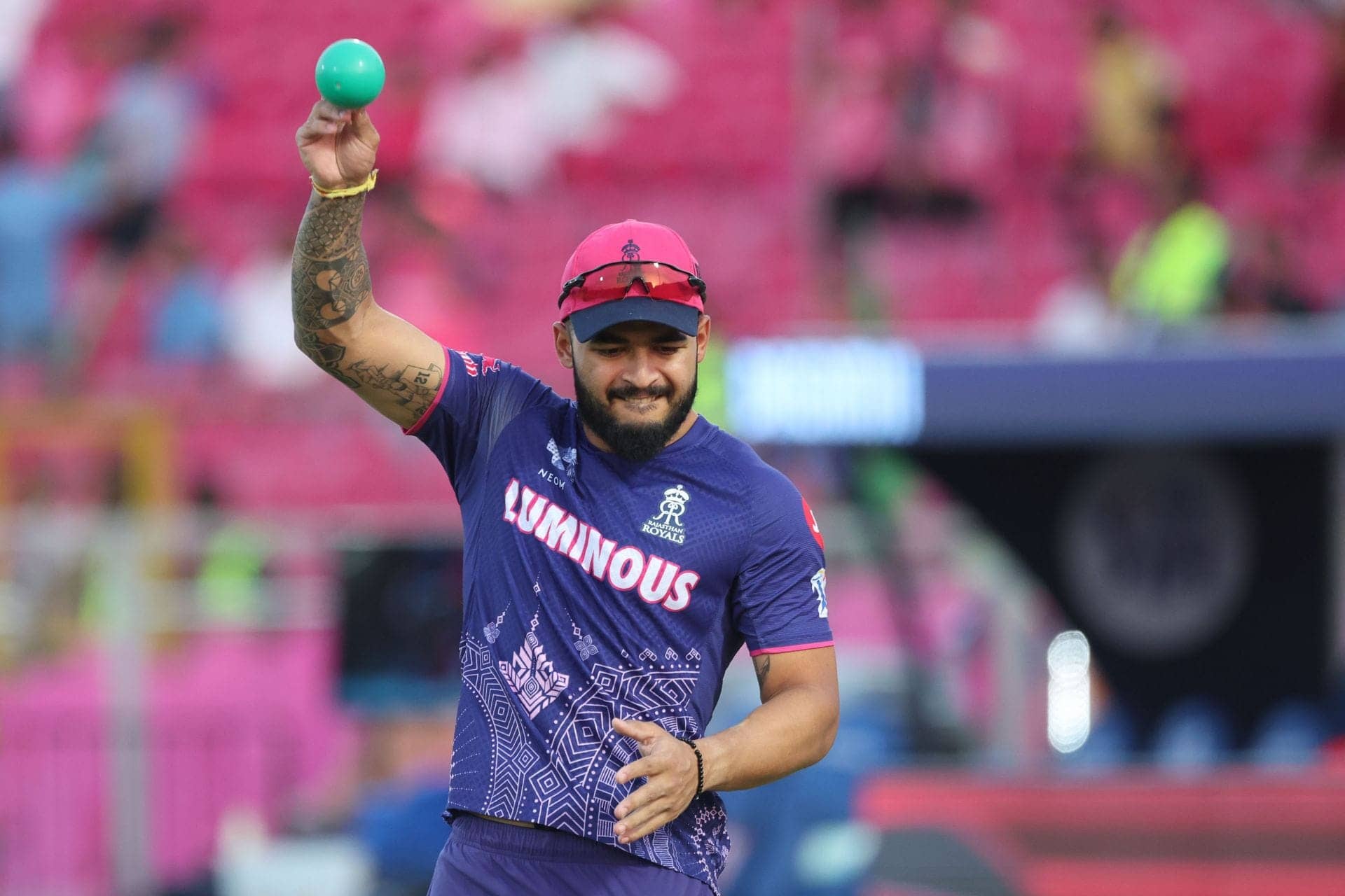 Toss Confusion: Riyan Parag's Call Leads to Double Flip!