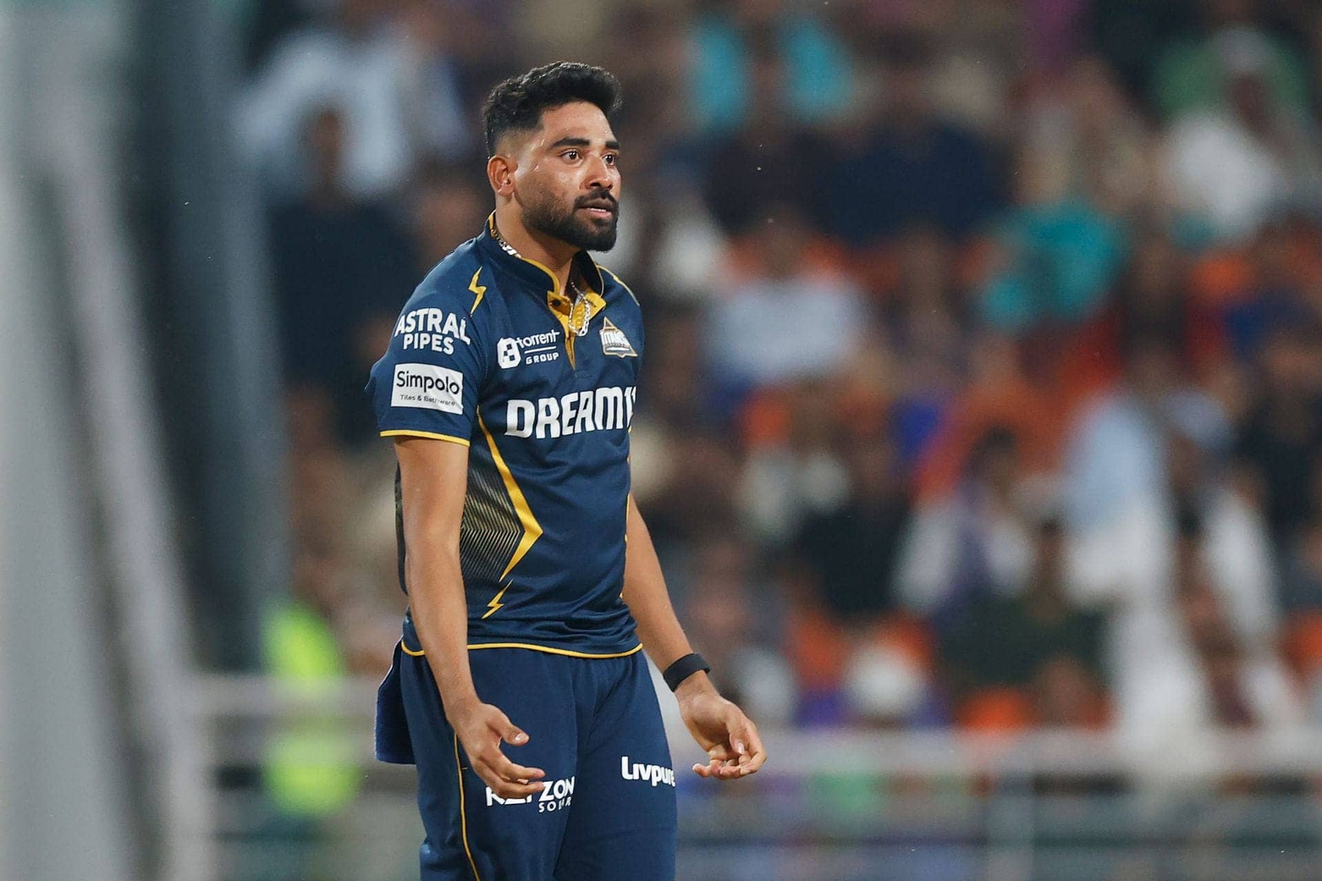 Siraj's Early Strike Sends Jaiswal Packing for Just 1 Run