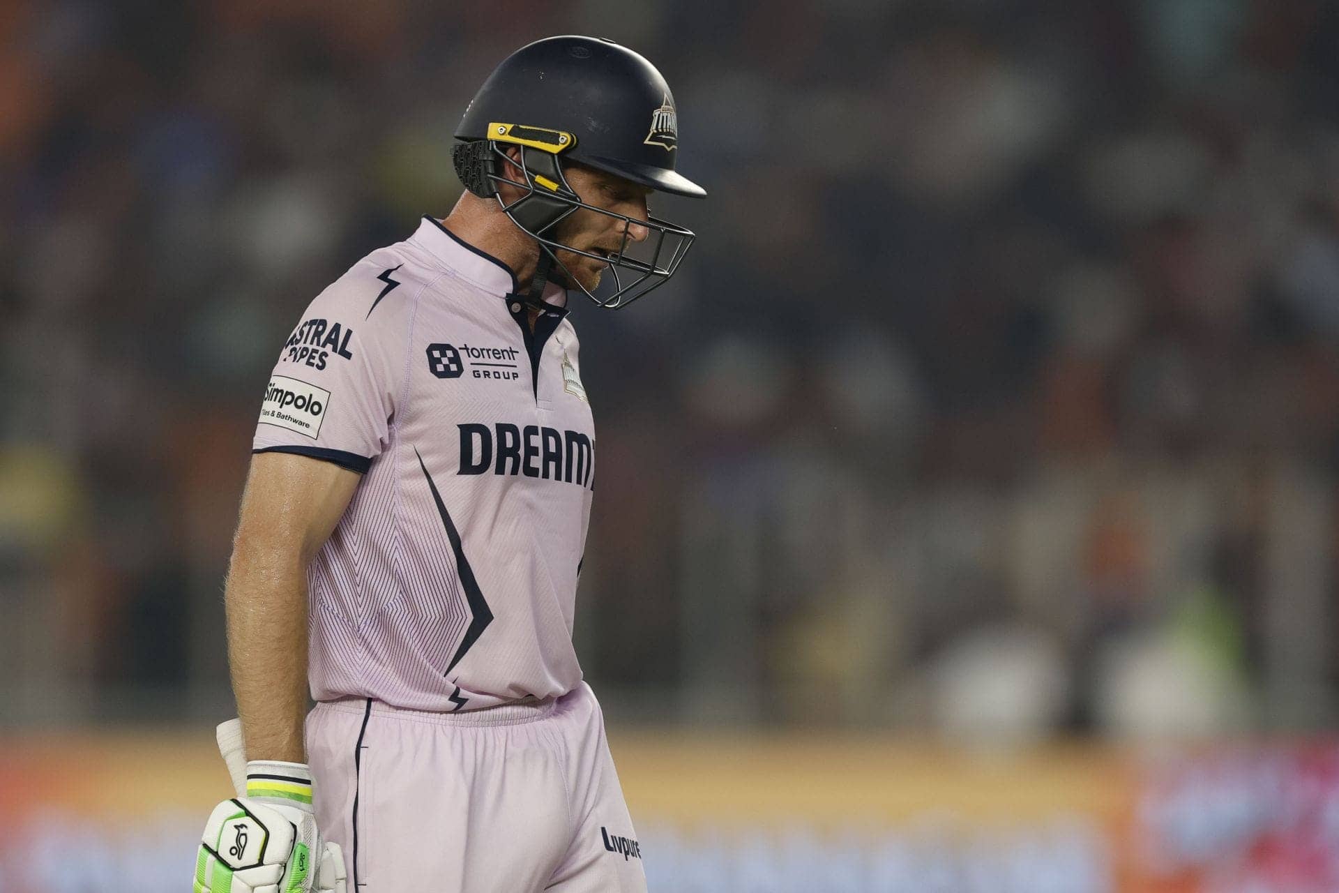 Buttler's Batting Drama: Nehra's 'Sit Back Down' Moment