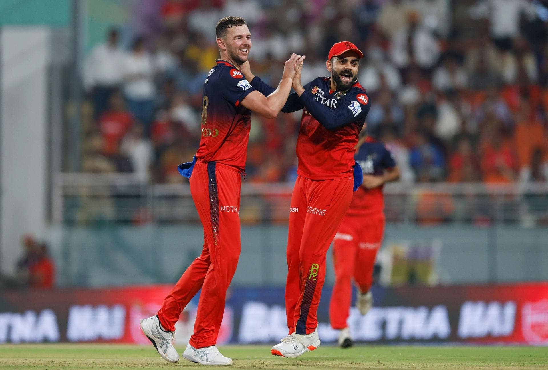 RCB's Dream Team: Legends from 2016 and 2026 Unite!