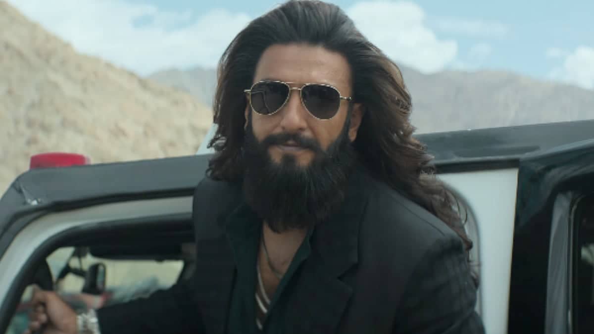 Fans Go Wild Over JioHotstar's Dhurandhar Live-Stream