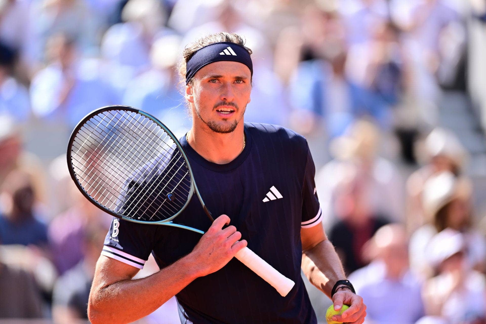 Zverev Dominates Cobolli for 2026 French Open Glory