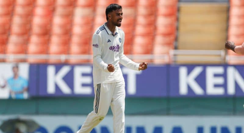 Michael Clarke Cheers for Manav Suthar's Amazing Test Debut
