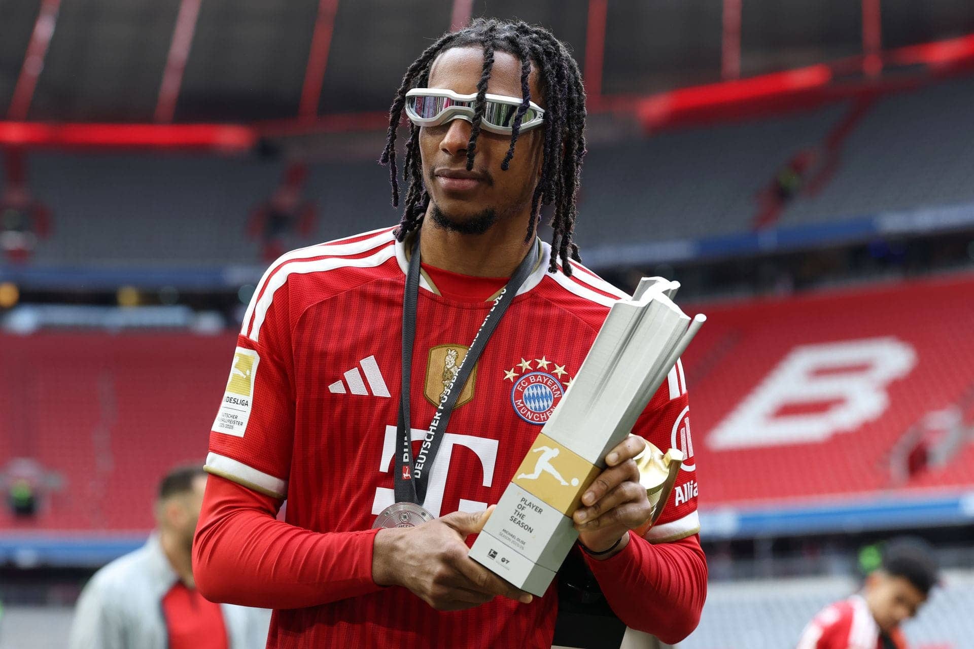 Bayern Munich Stands Firm Against Real Madrid's Olise Bid