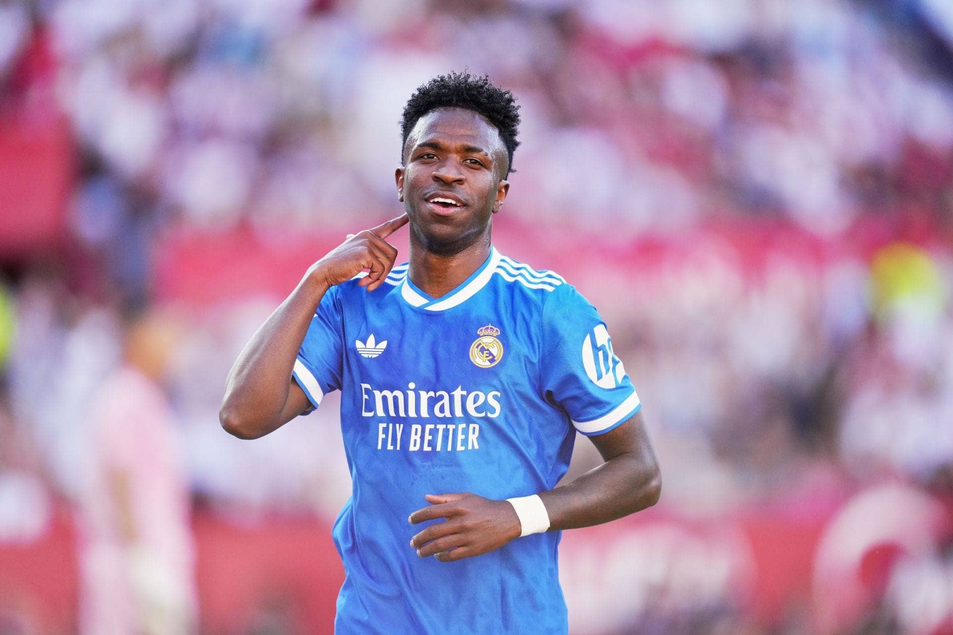 Real Madrid Pauses Contract Talks with Vinicius Jr