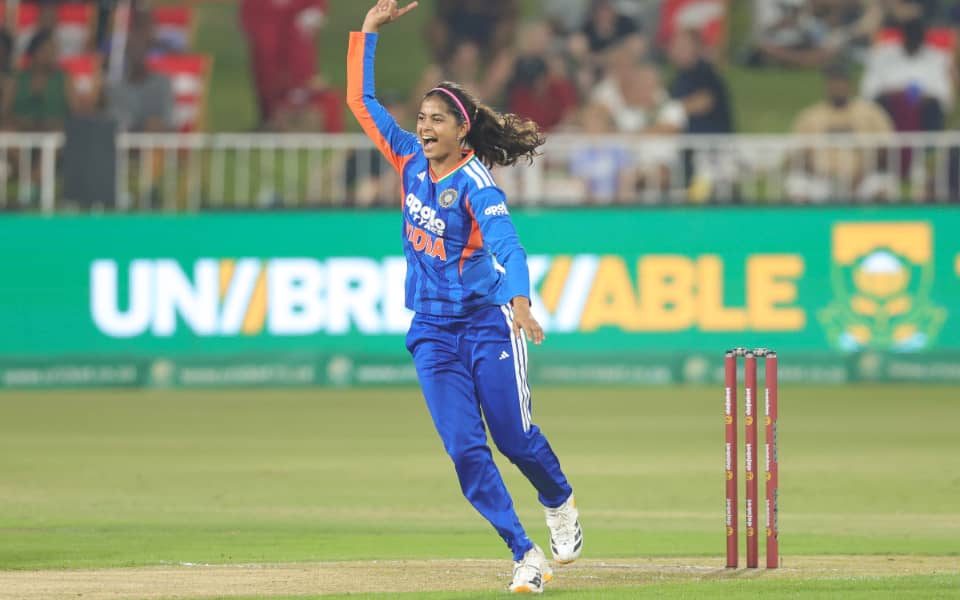 Shreyanka Patil's Daring Comeback After Injury and Struggles
