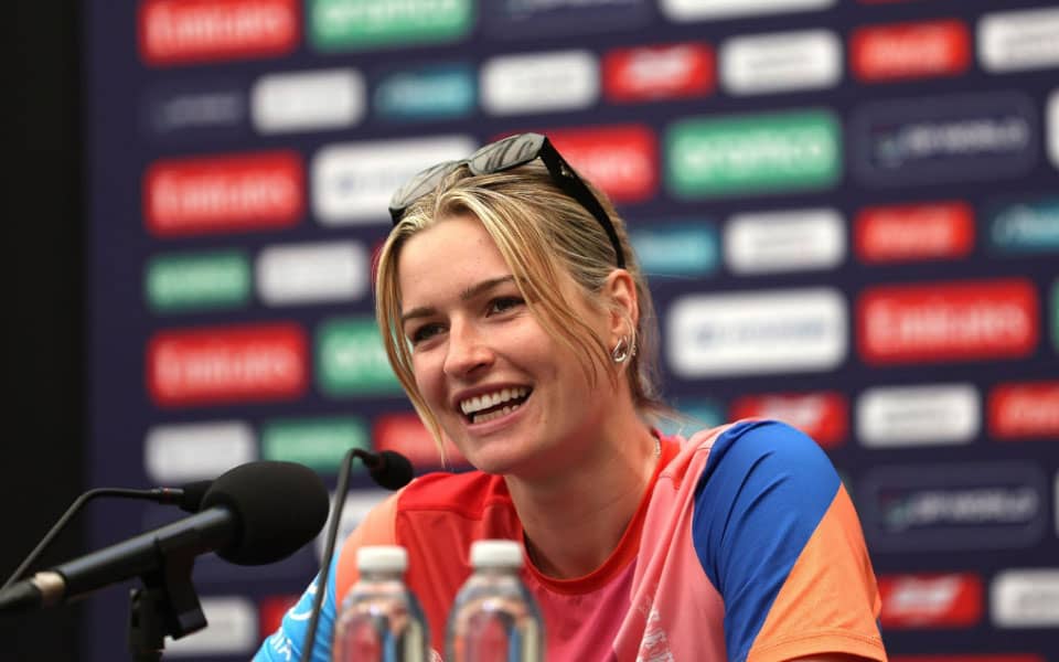 Lauren Bell: Set to Slice Ireland in T20 World Cup Face-off