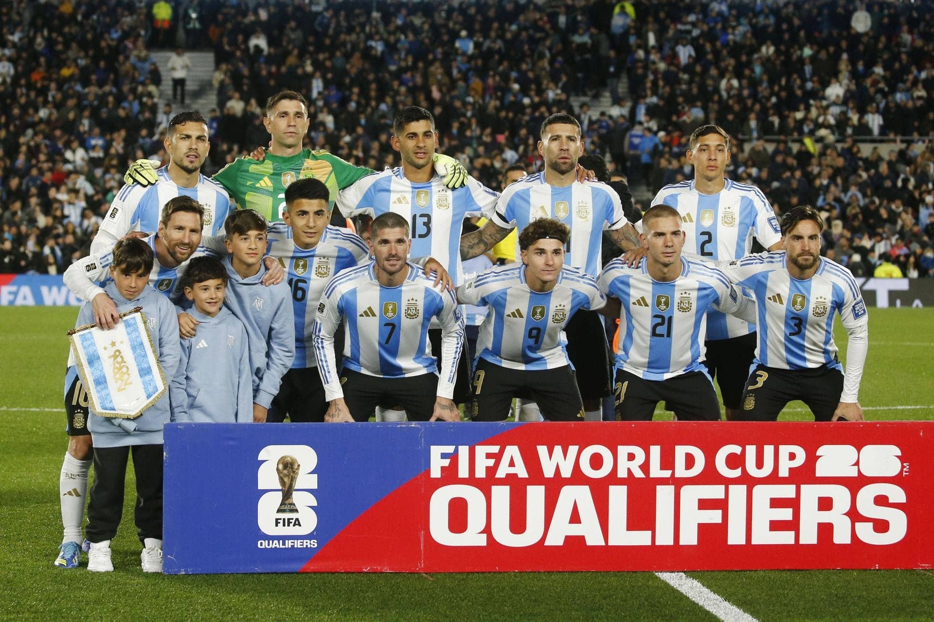 Argentina's Defense: Messi Set to Roast Algeria in Opener