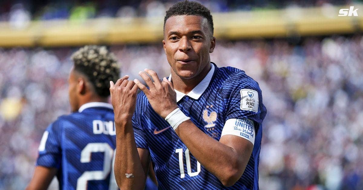 Kylian Mbappe Ka Flute Celebration: Goal Aur Dhamaka!