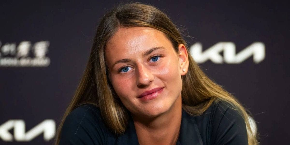 Marta Kostyuk's Bikini Bonanza: Greece Trip Before Wimbledon