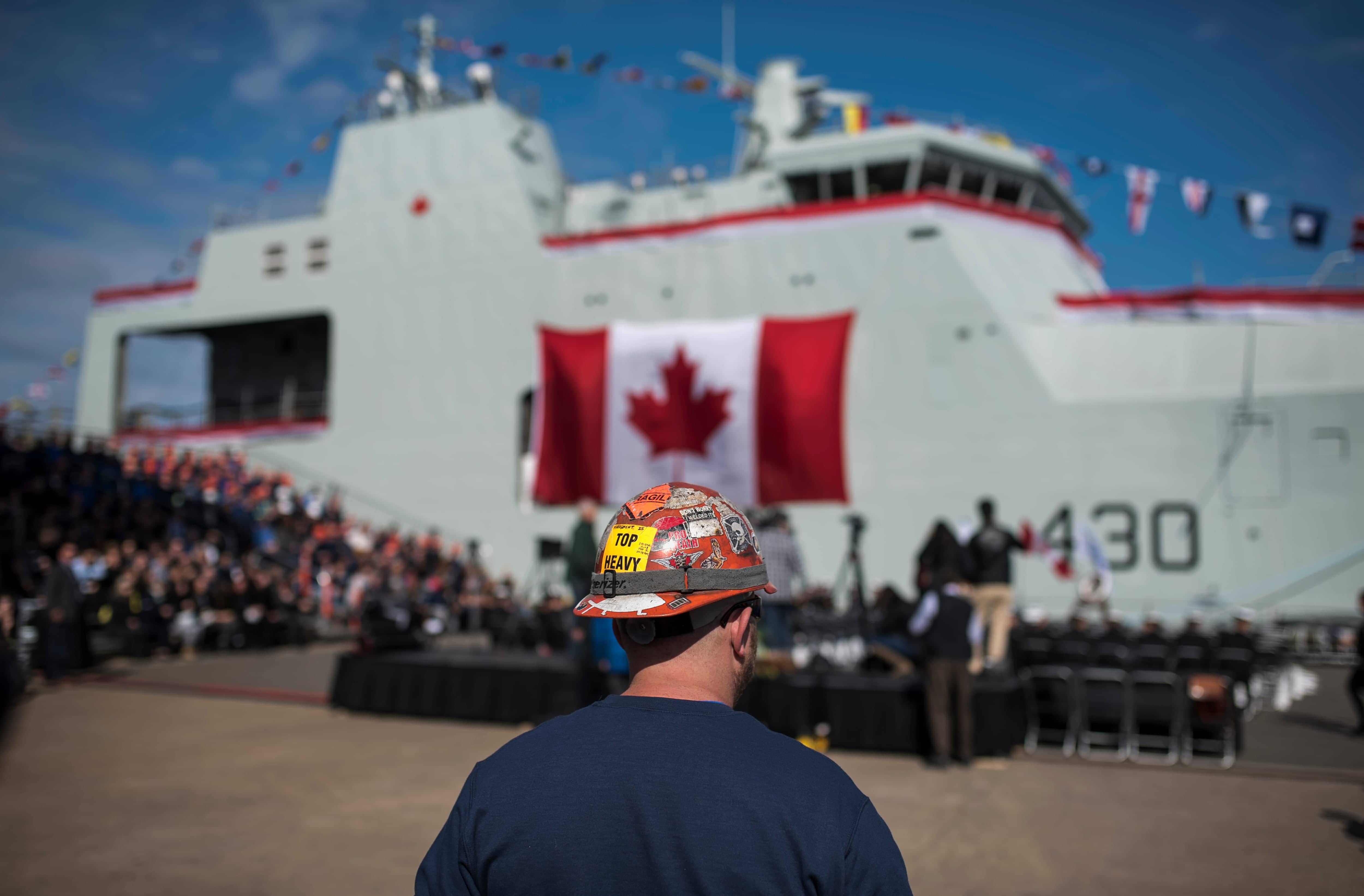 Halifax Mein Submarine Repair Ka Chakkar, Workers Ki Kami!