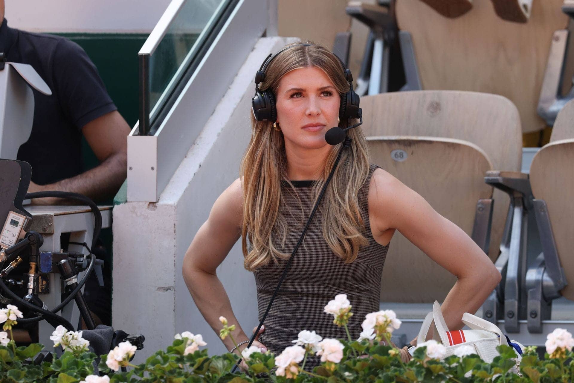 Eugenie Bouchard's Bikini Bliss in Hawaii: Drama Unfolds