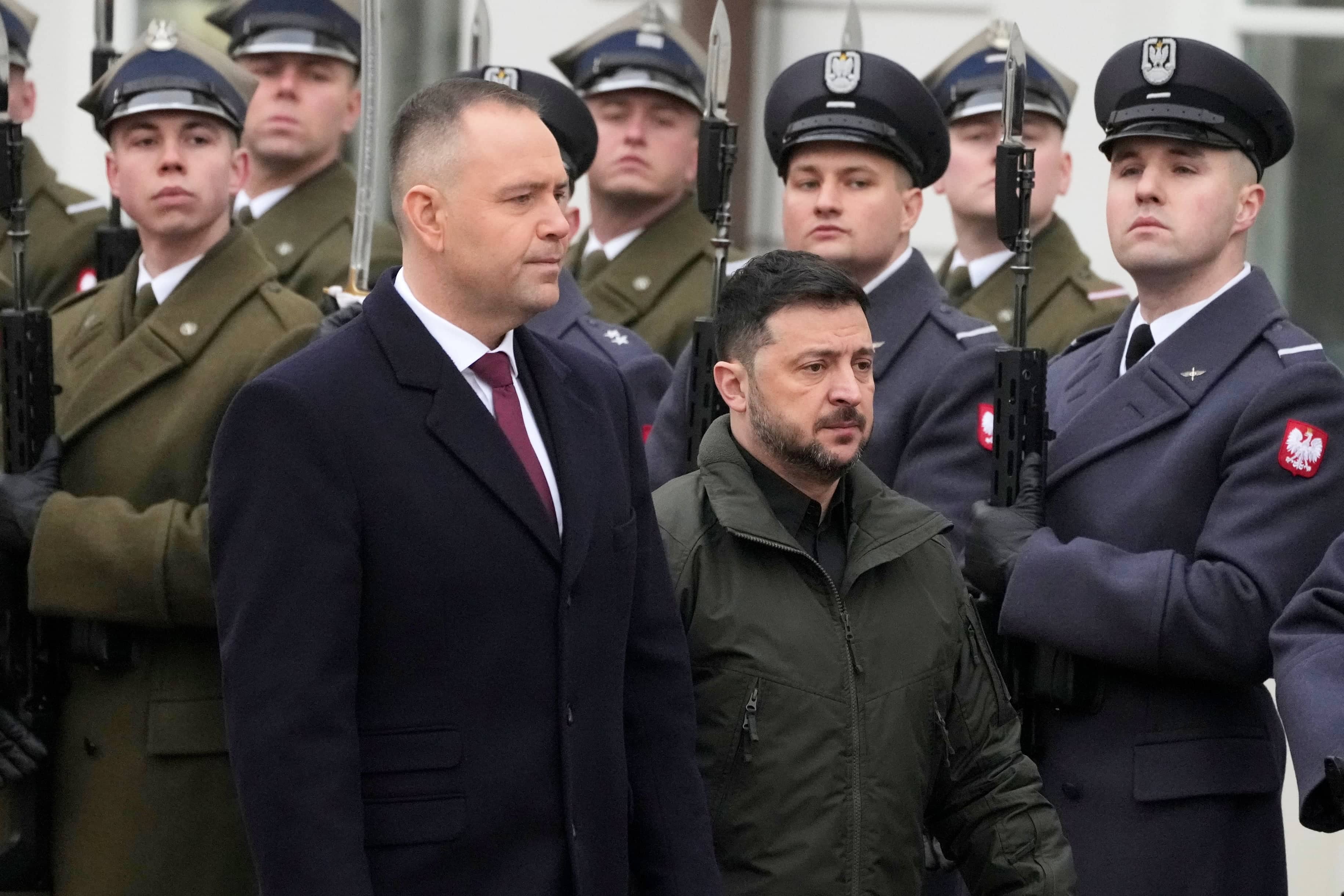 Ukrainians Shade Duda for Yanking Zelensky's Honor