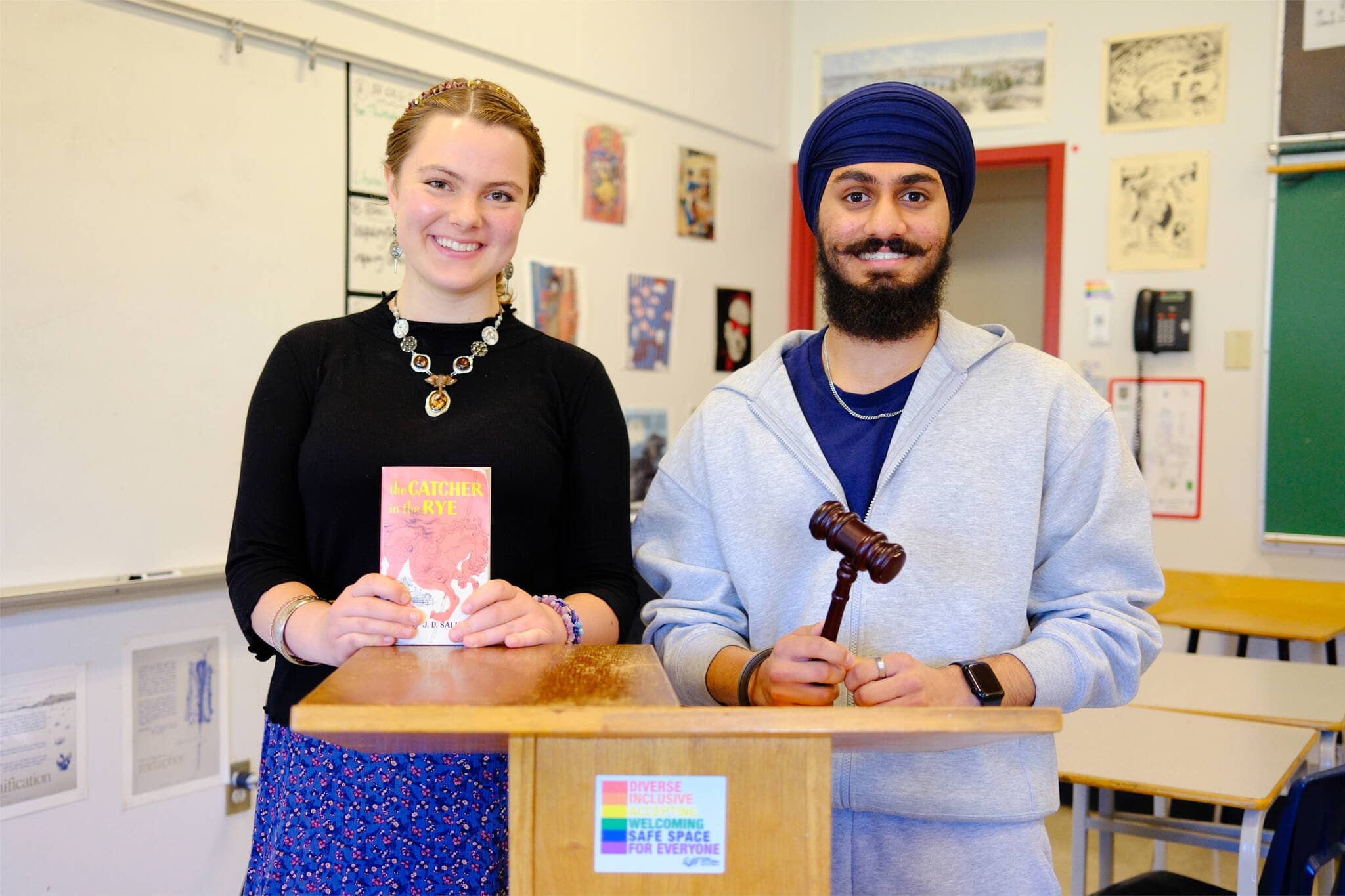 Mount Doug Ke Valedictorians Ka Graduation Drama Shuru