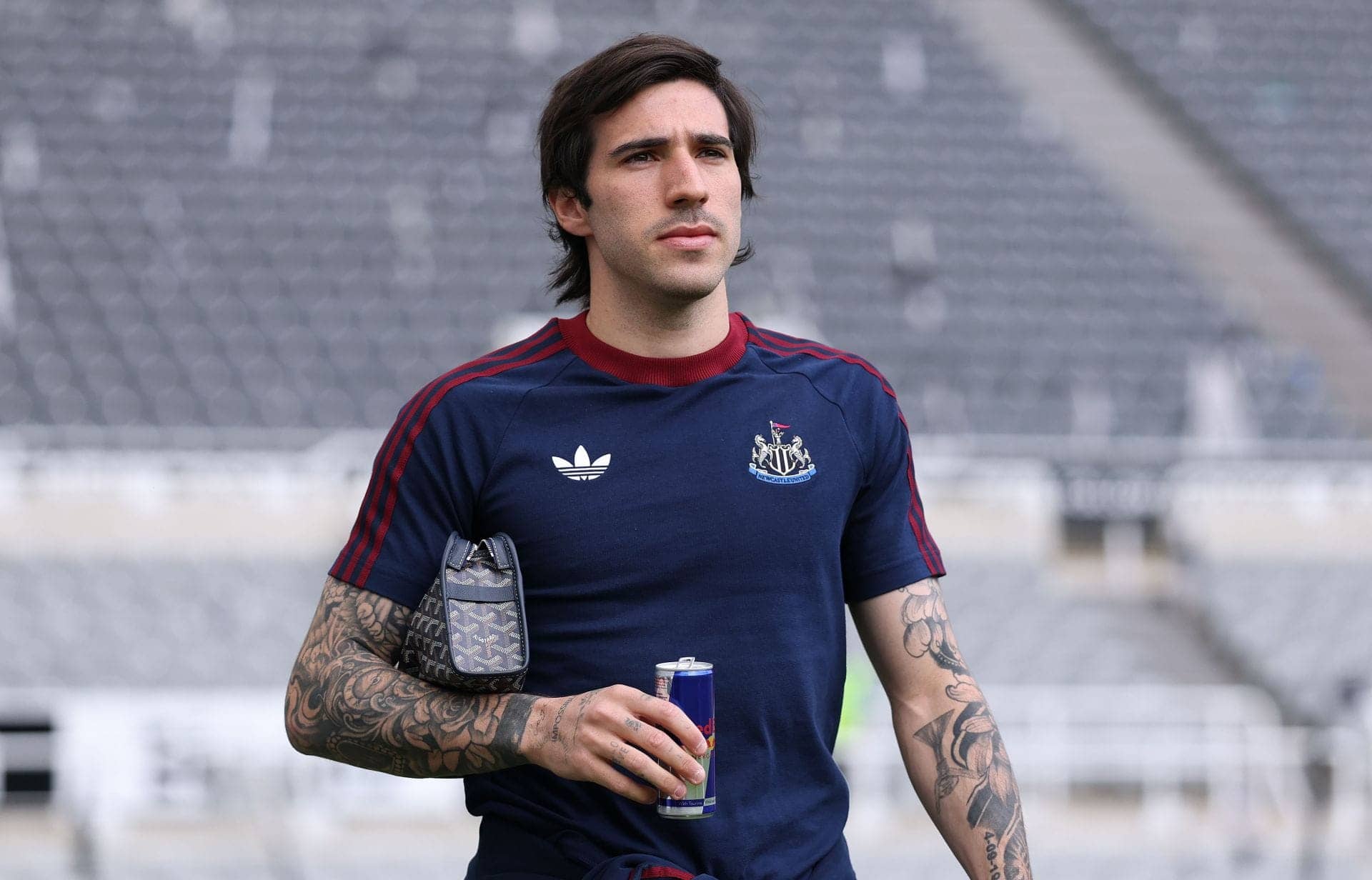 Manchester City Aims for £200 Million Double Deal This Summer
