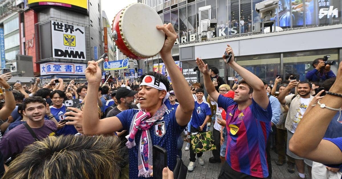 Japan Fans Go Wild After 4-0 Win Over Tunisia at Shibuya