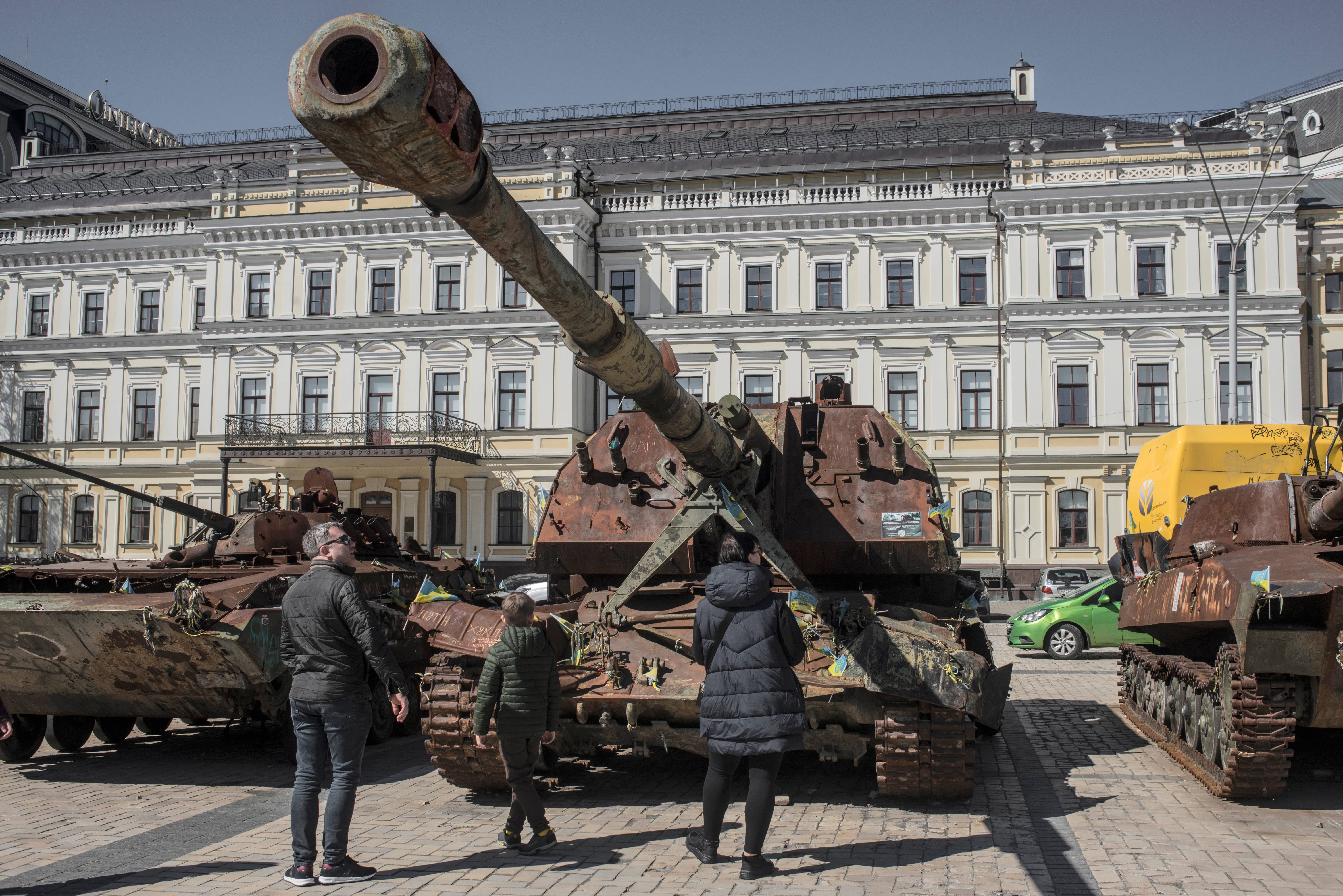 Ukraine's TrophyLab: A Fun Showcase of Captured Gear