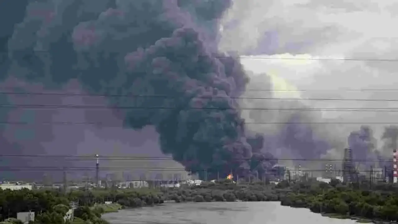 Ukraine's Drone Blitz: A Culinary Catastrophe in Moscow
