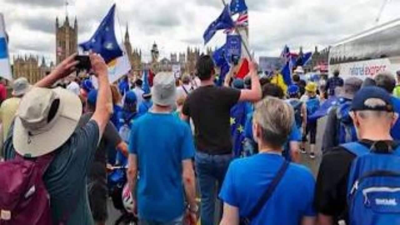 Brexit Blues: UK Economy Stuck in Slow-Mo, Buddy!