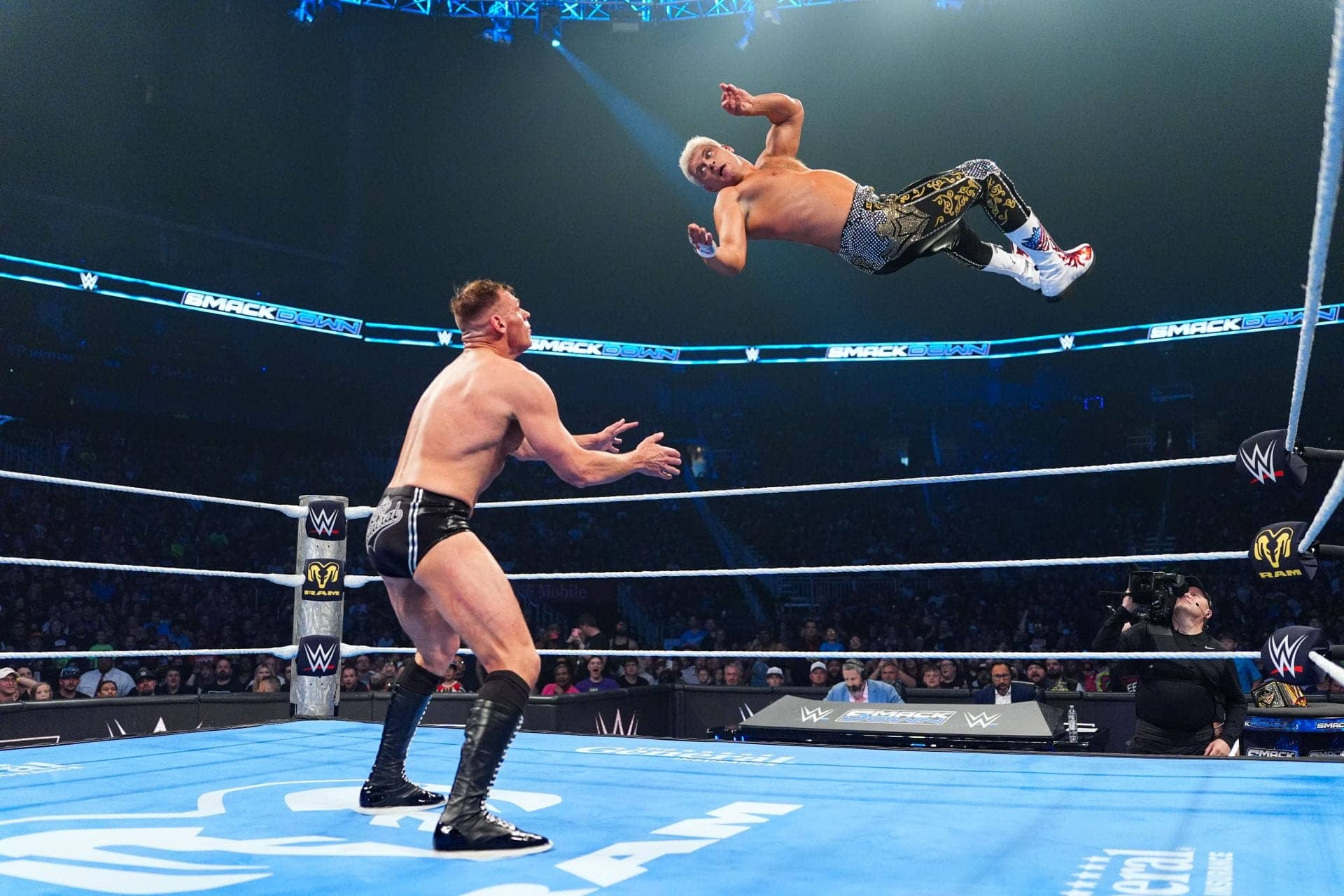 WWE's precautionary measure for Cody Rhodes vs Gunther match on SmackDown revealed - Reports