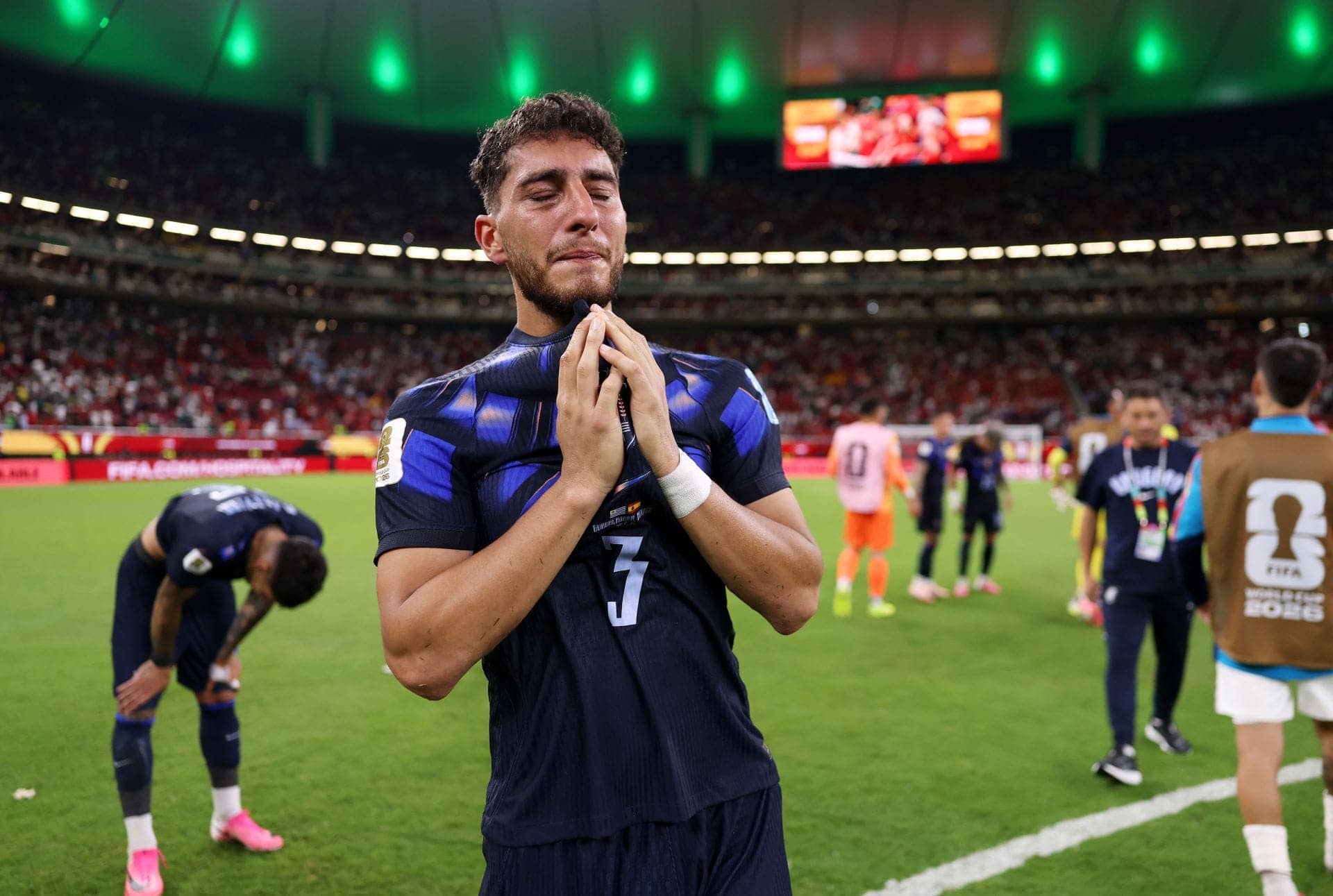 Spain Sneaks Past Uruguay: World Cup Drama Unfolds