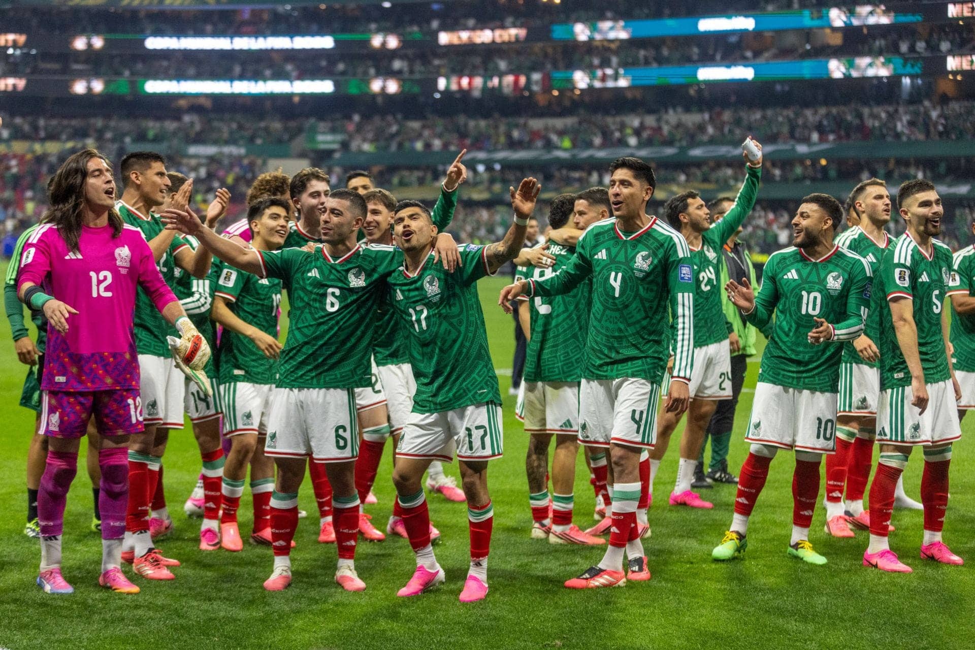 Mexico Crushes Ecuador: A Knockout Victory After 40 Years