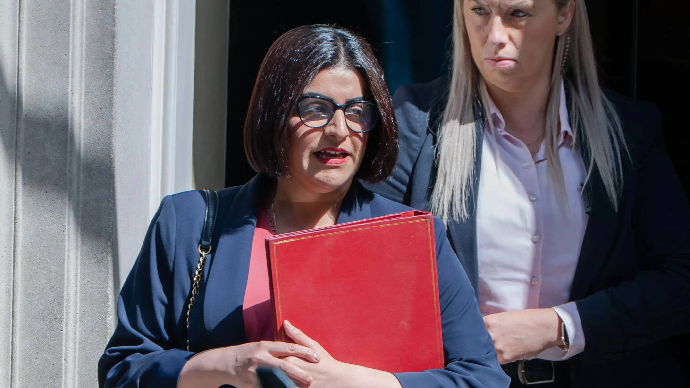 Shabana Aur Tapp Ka Document Drama: Kya Ho Raha Hai?