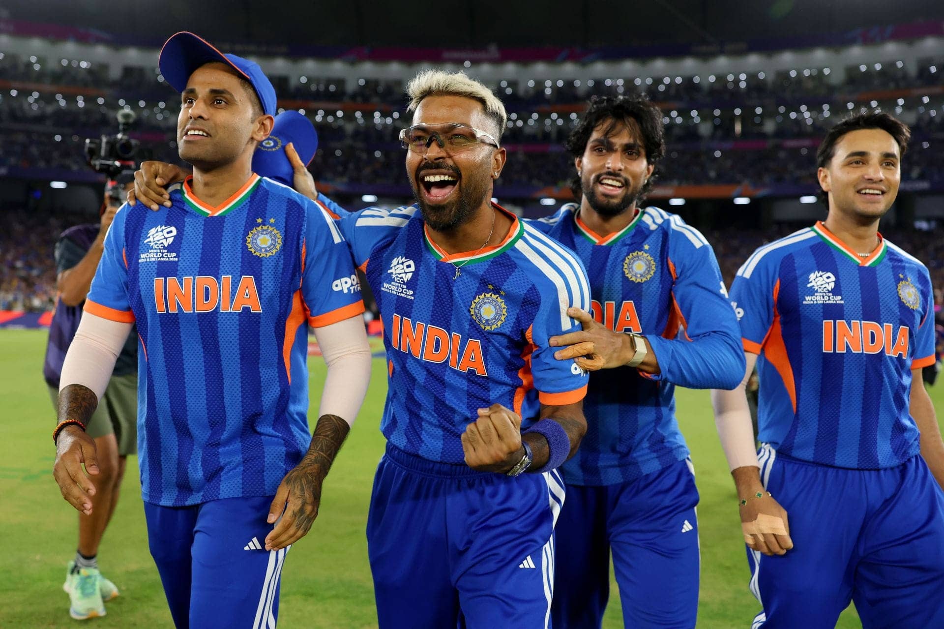 Cycle Se 12 Din Mein Pandya Se Milne Aaya Fan Ki Kahani