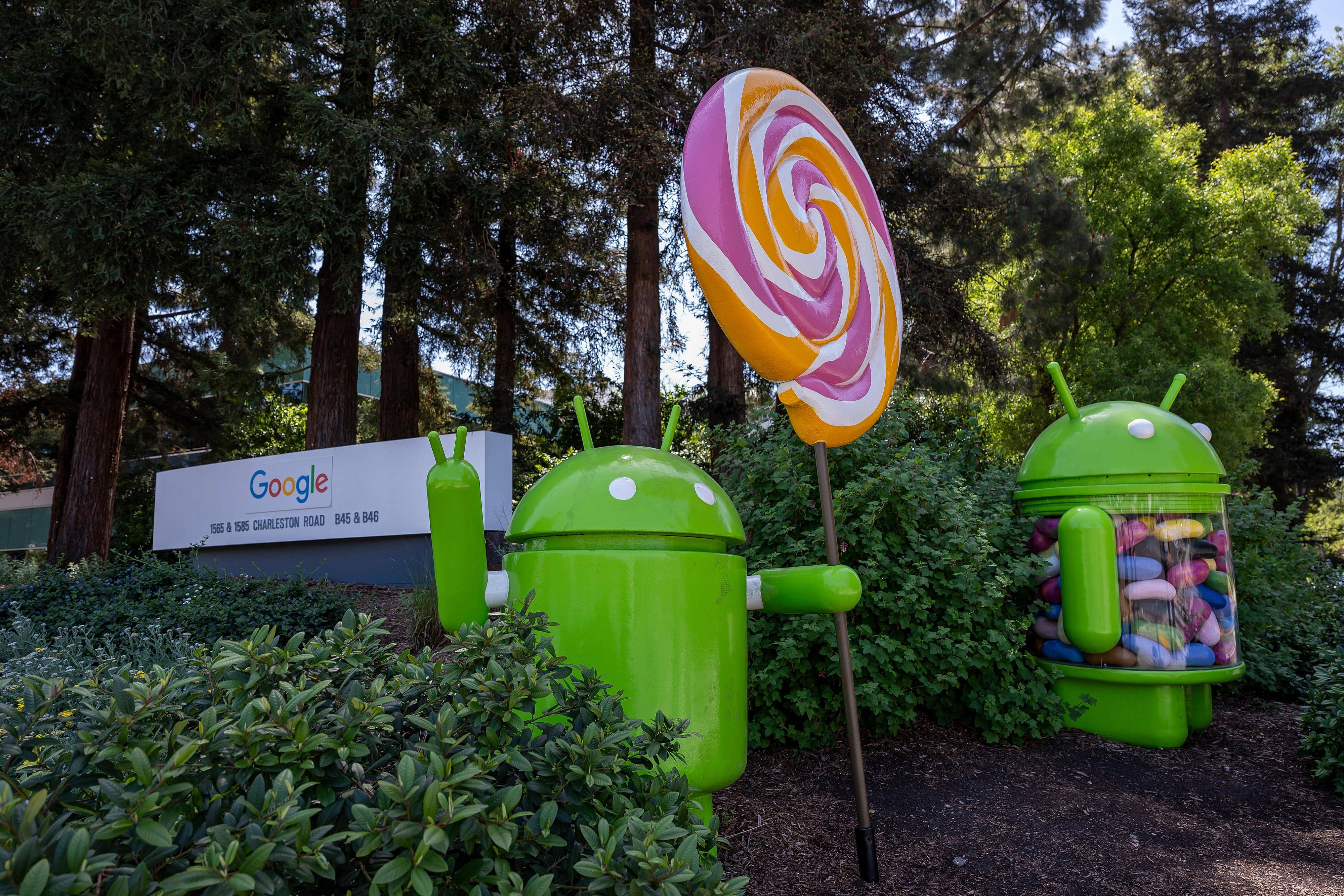 Google Gets a €4.1 Billion Fine for Android Antics
