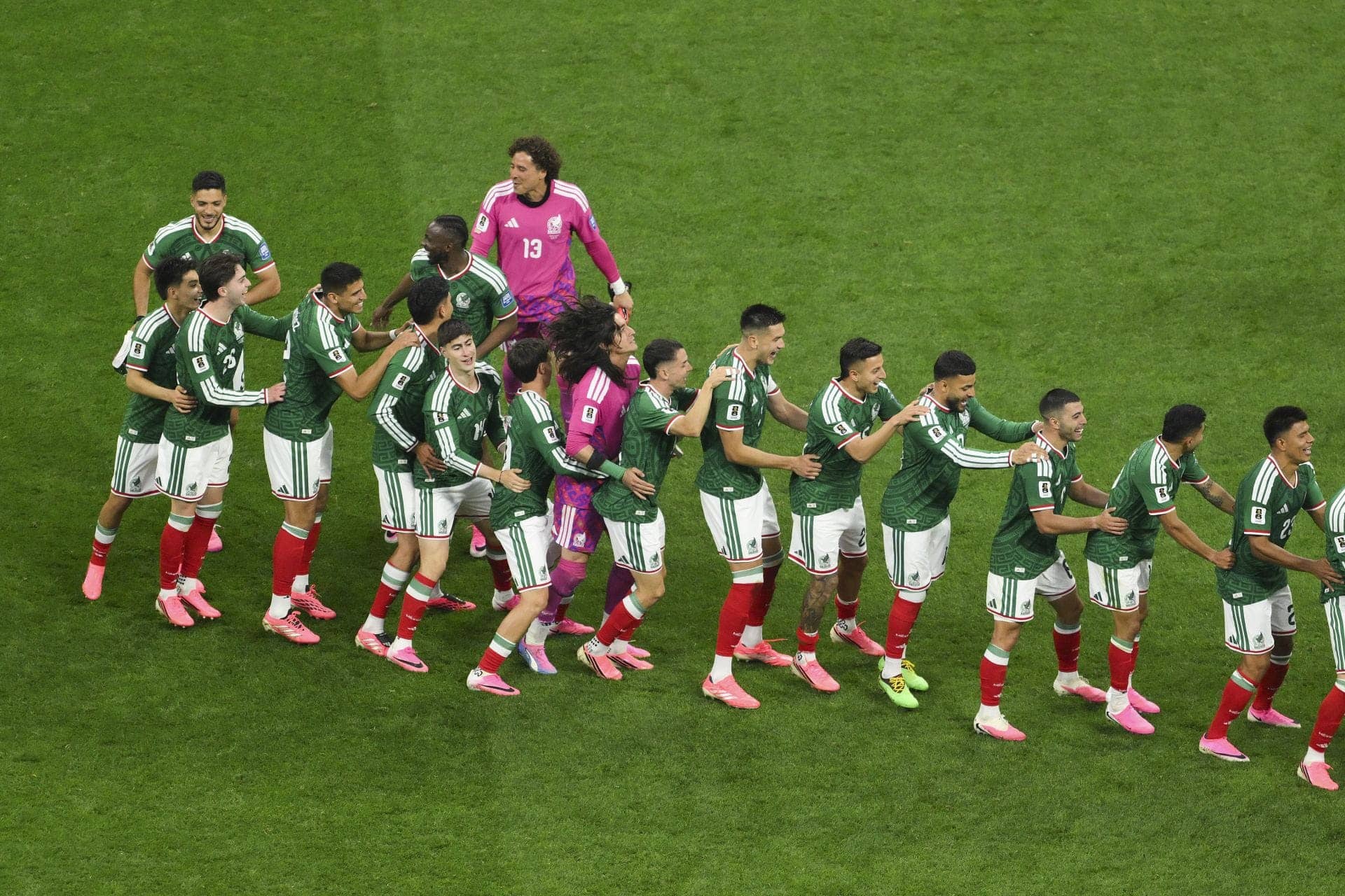 Friedel Calls Mexico Average, England Set to Dominate