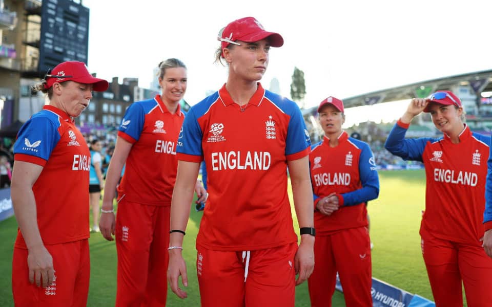 England Women Dominate South Africa in T20 World Cup Semi-Final