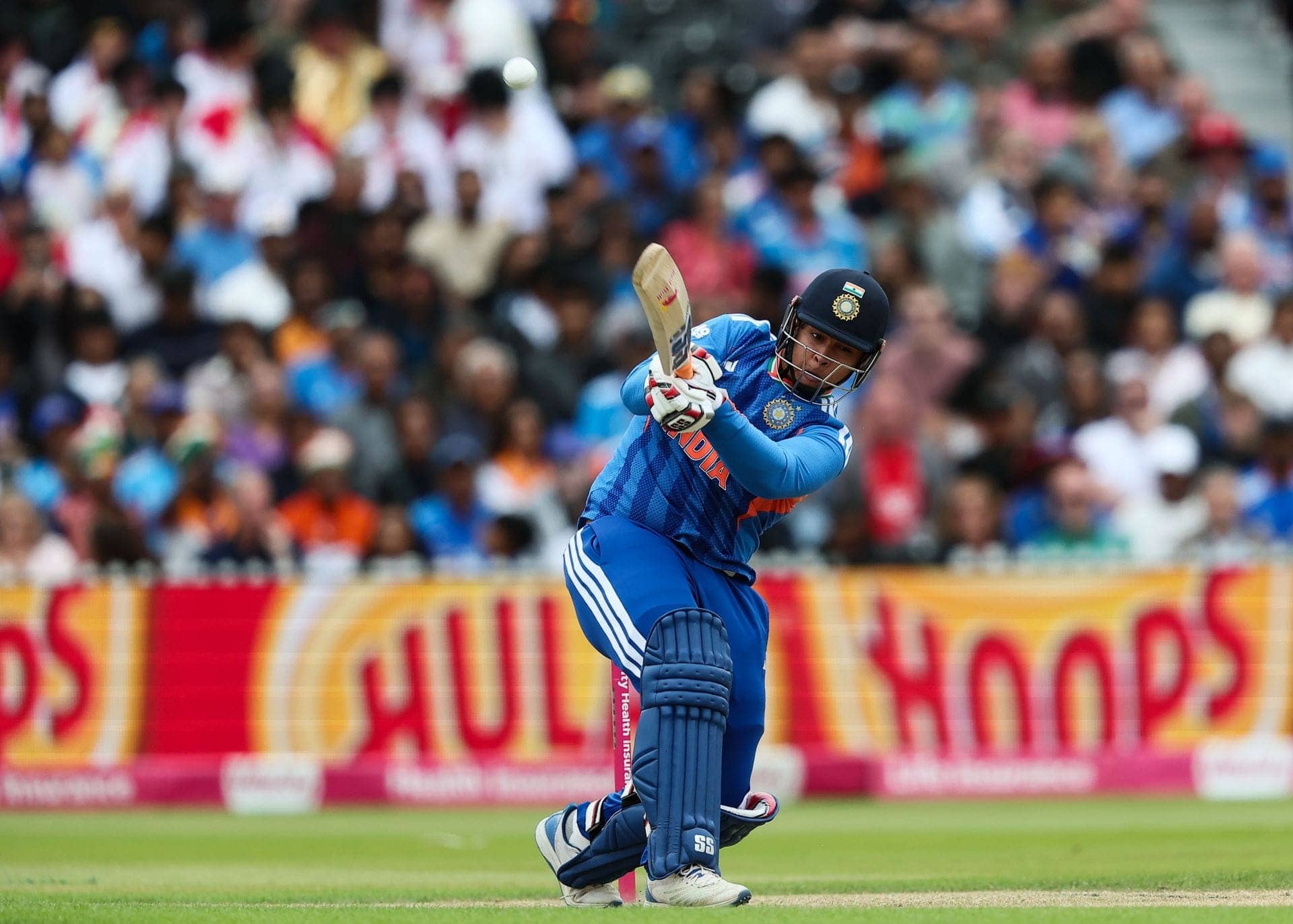 Vaibhav Suryavanshi Hits Jofra Archer for Stunning Six