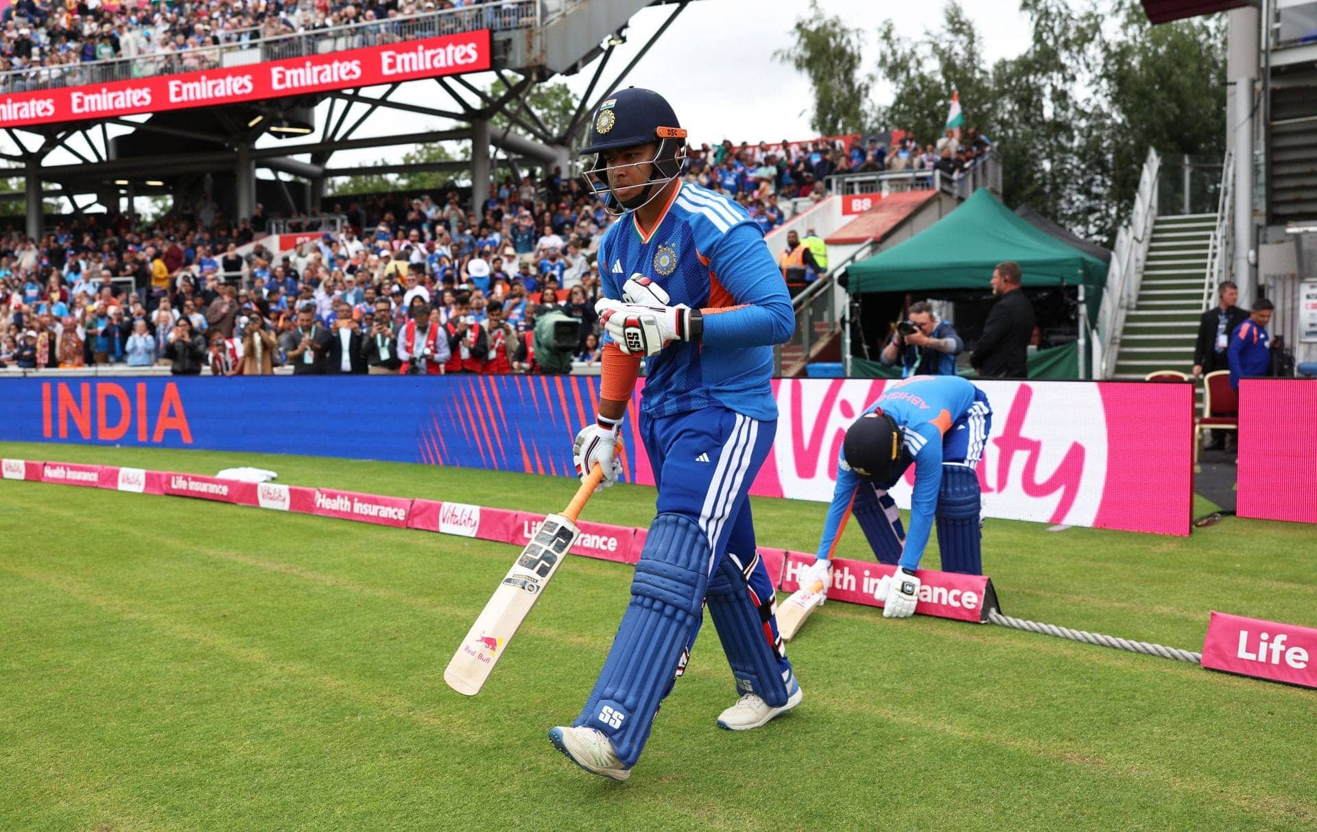 Crowd Magic: Vaibhav Suryavanshi's Debut Sparks Buzz