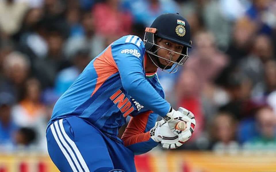 Jacob Bethell Faces Off Against Young Cricketer Vaibhav Sooryavanshi