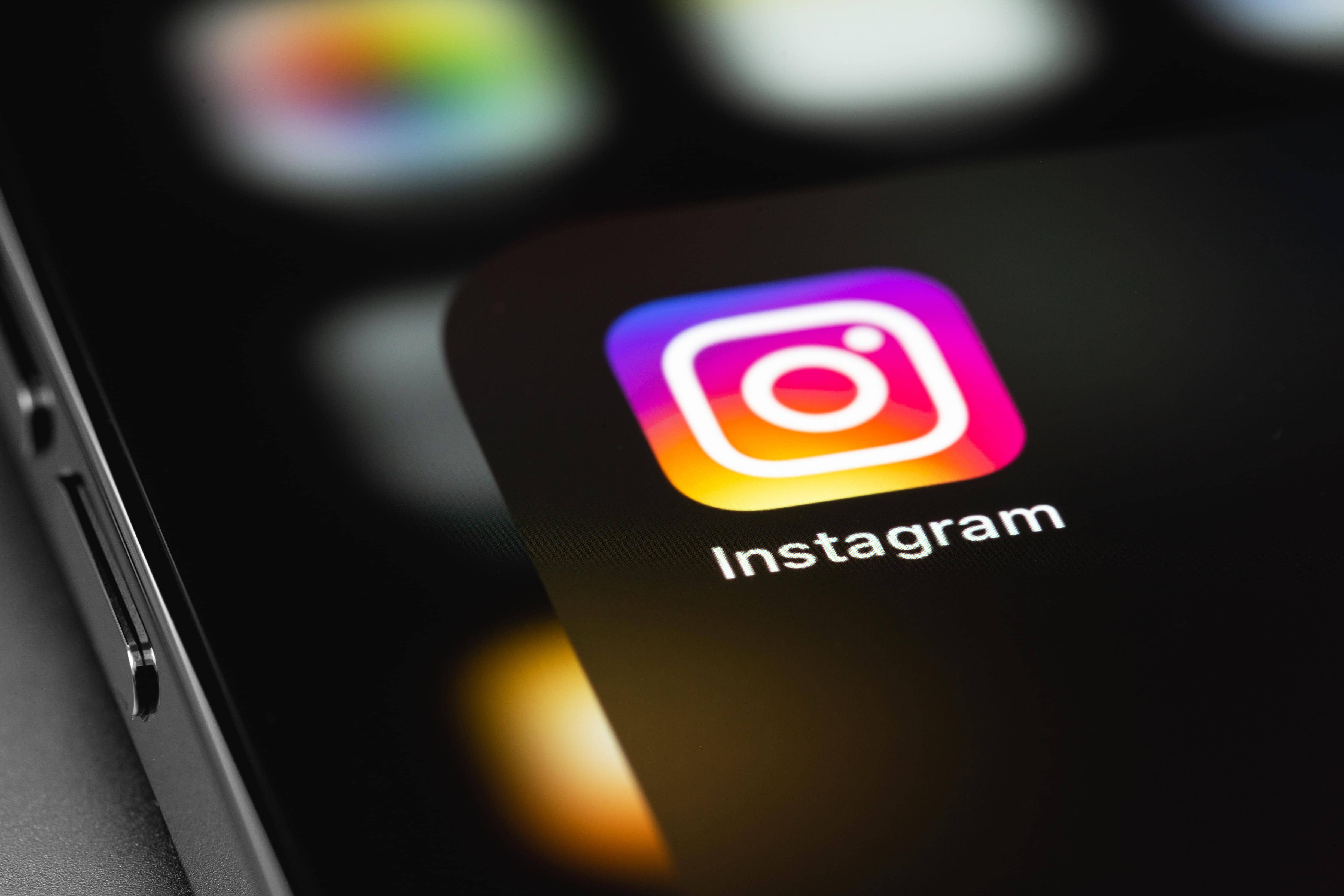 Instagram Par CSAM Ads Band Karo, Nahi Toh Danda!