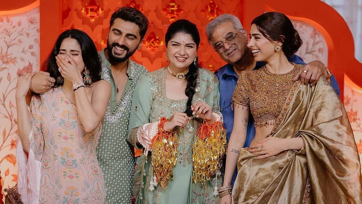 Anshula Kapoor Is A Ninja Bride In Stunning Salwar Suit