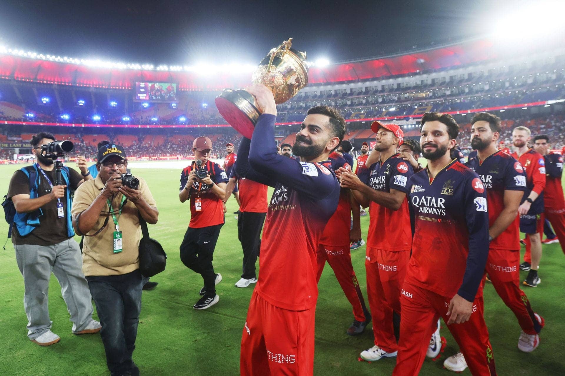 Phil Salt Ki Ball Se Virat Ki Dosti Ka Ice-Breaker