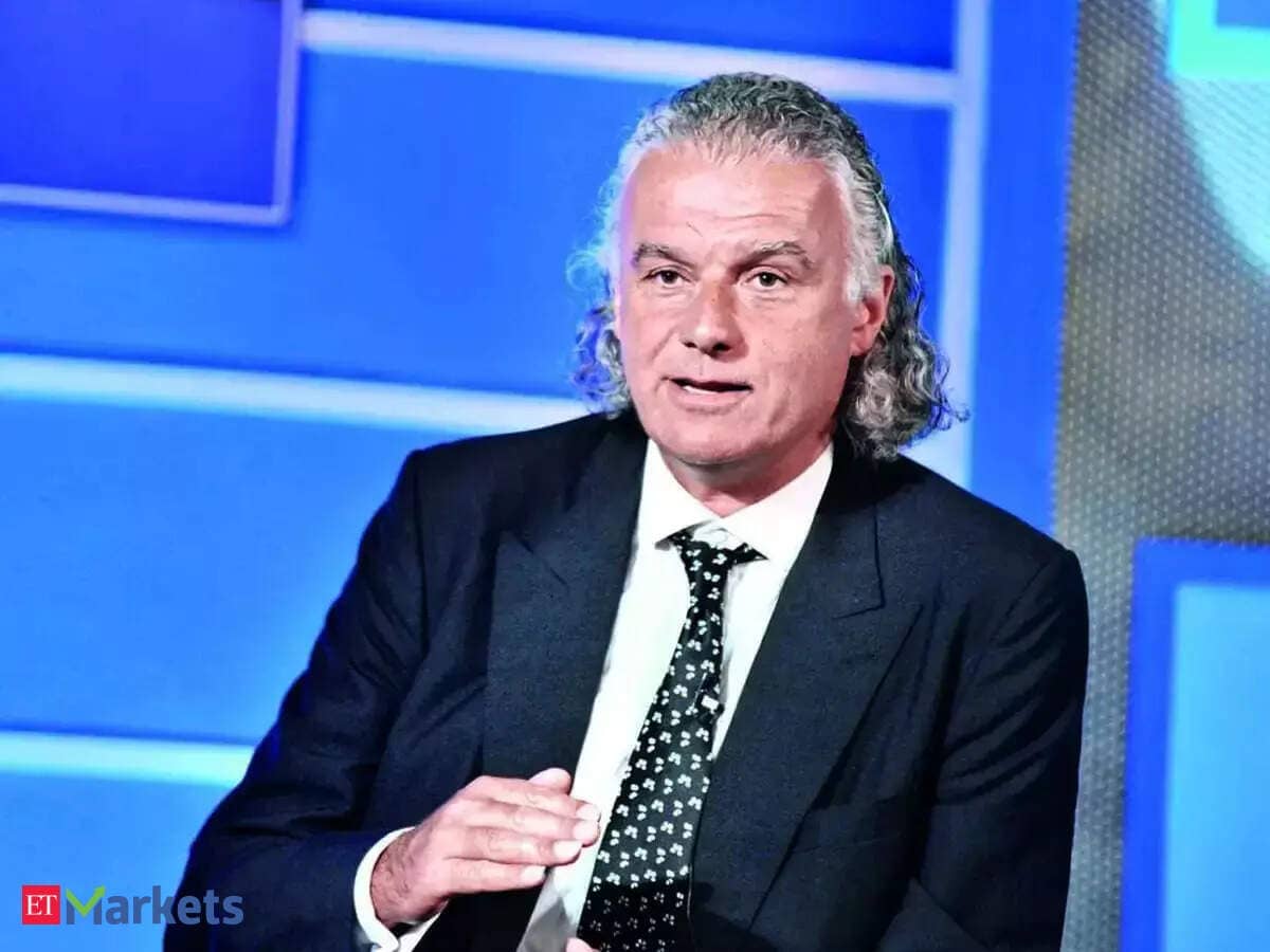 Christopher Wood Sounds Alarm on Tech Giants' AI Spending