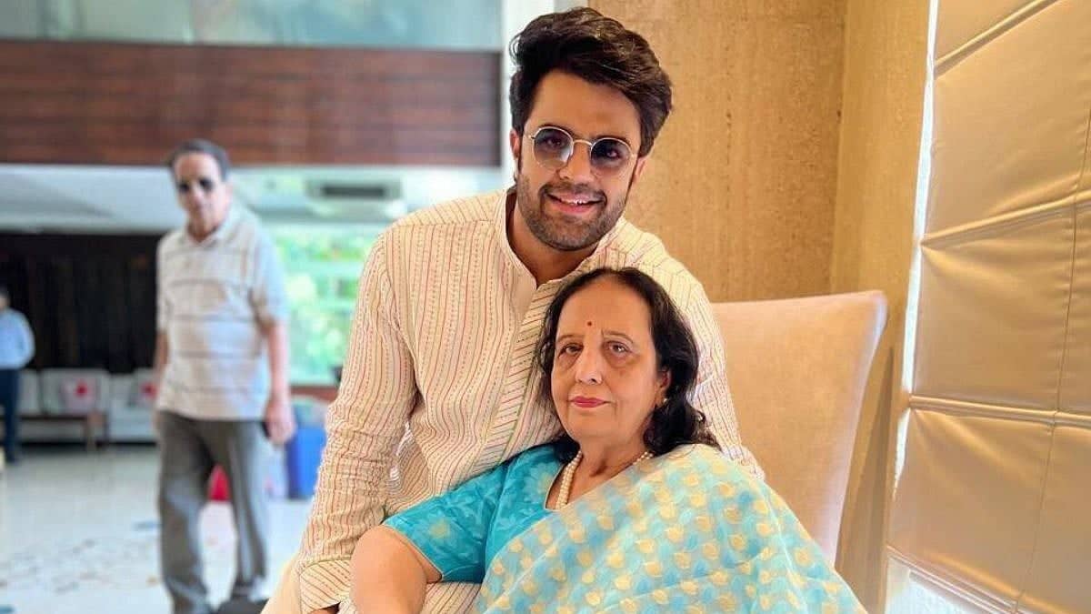 Maniesh Paul Ki Maa Urmil Aunty Ka Gham Bhara Kissa