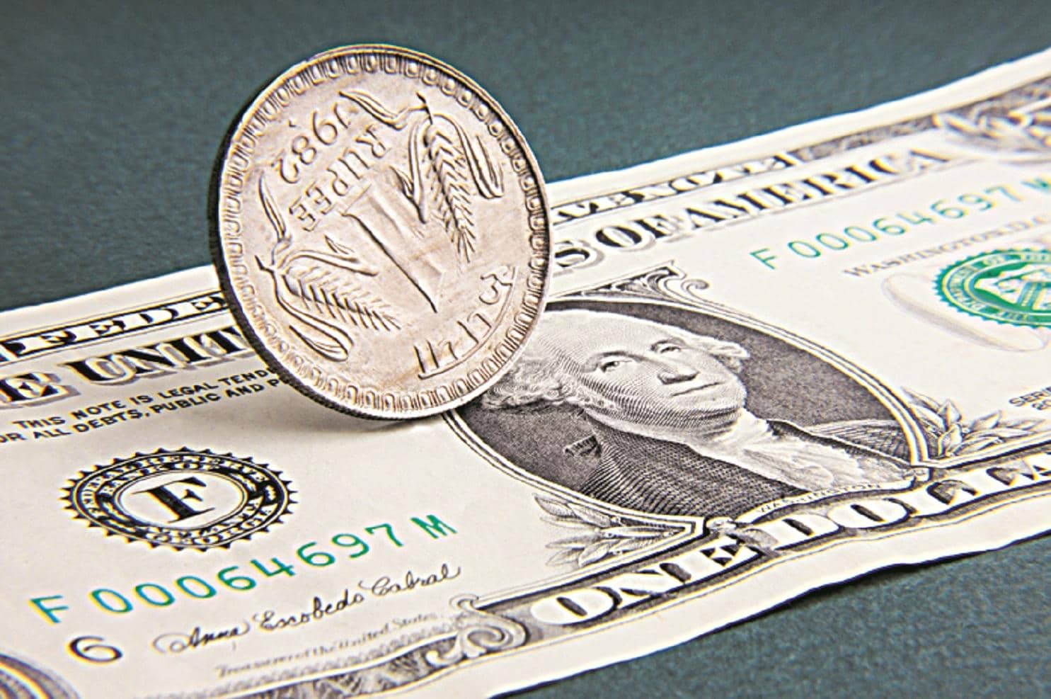 Rupee Dips a Bit as Oil Prices Cause a Stir