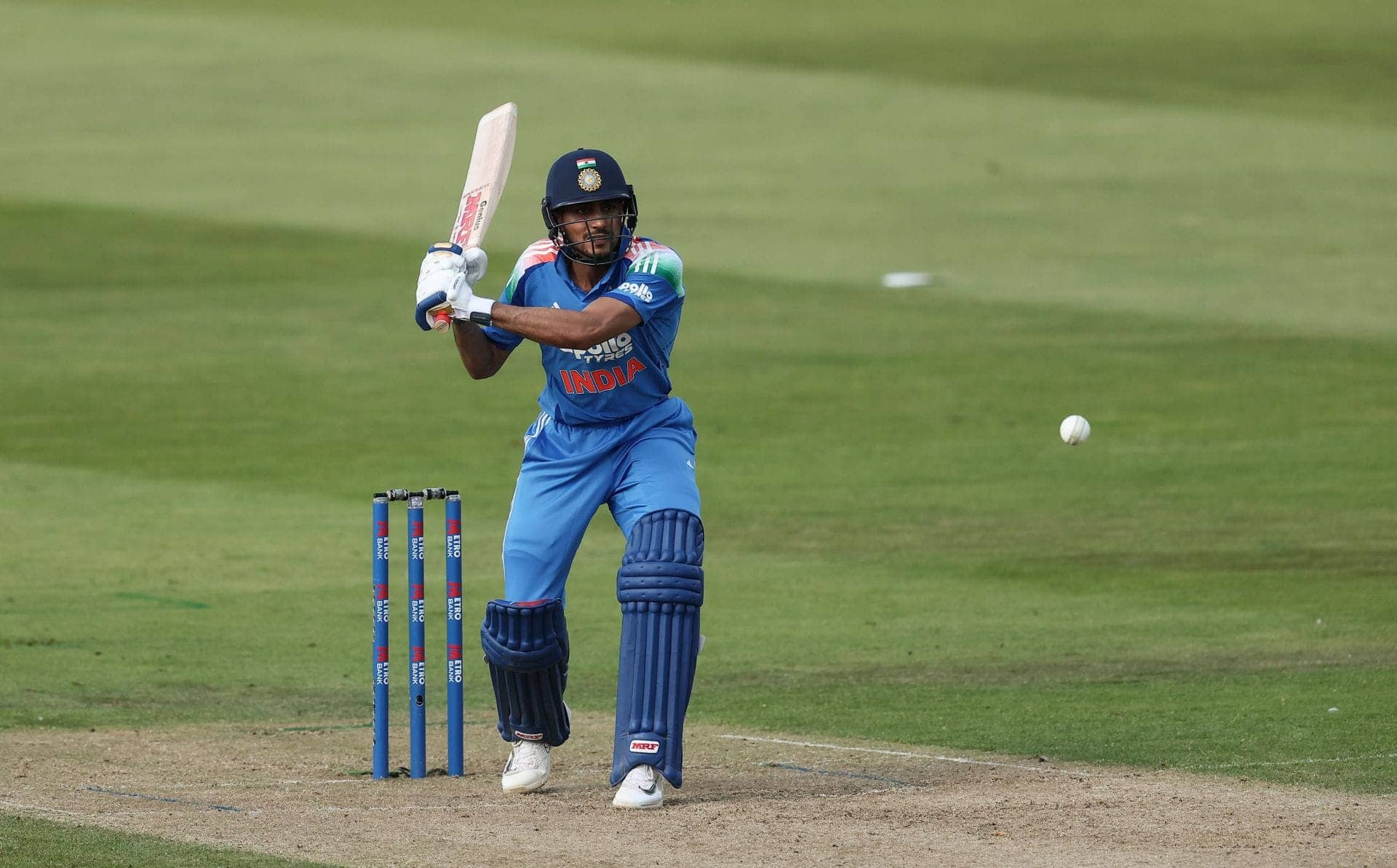 Shubman Gill's Cramp Creates England's Comeback Chaos