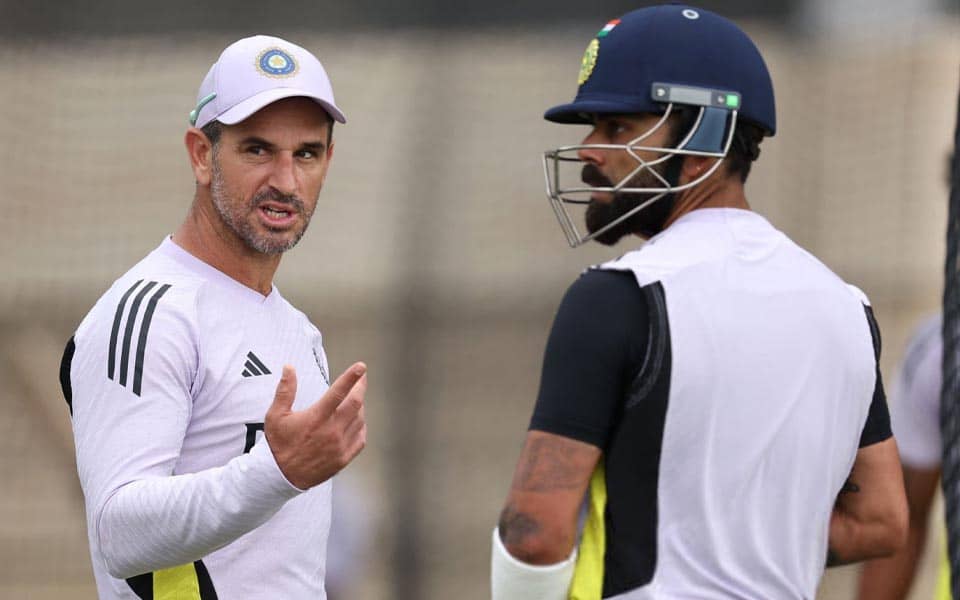 Ryan ten Doeschate Considers Leaving Team India Role