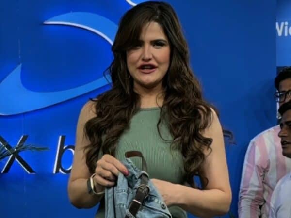 Zareen Khan Shuts Down Paparazzi, Fans Cheer Her On