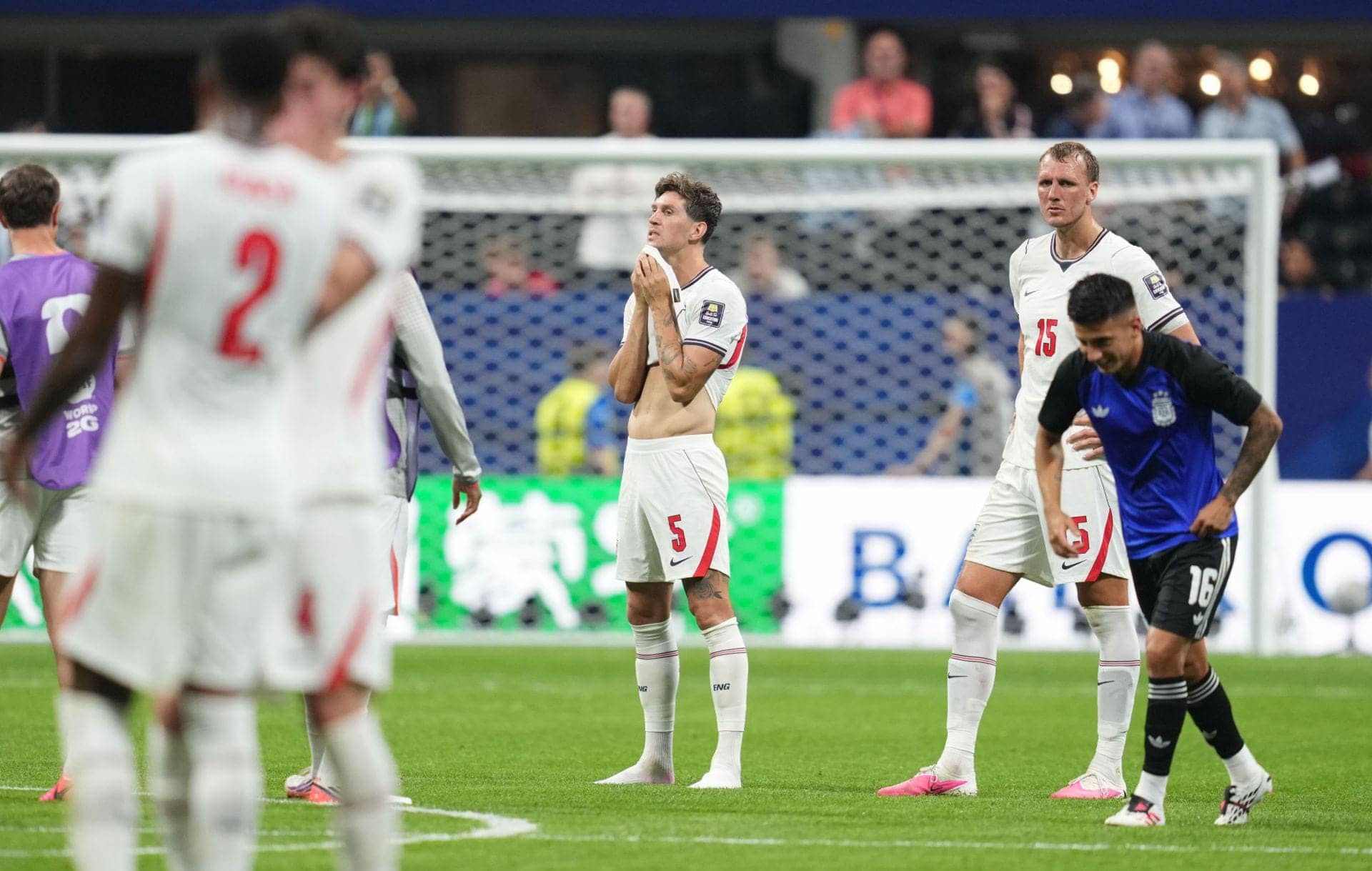 England's World Cup Hopes Crushed by Argentina's Late Surge