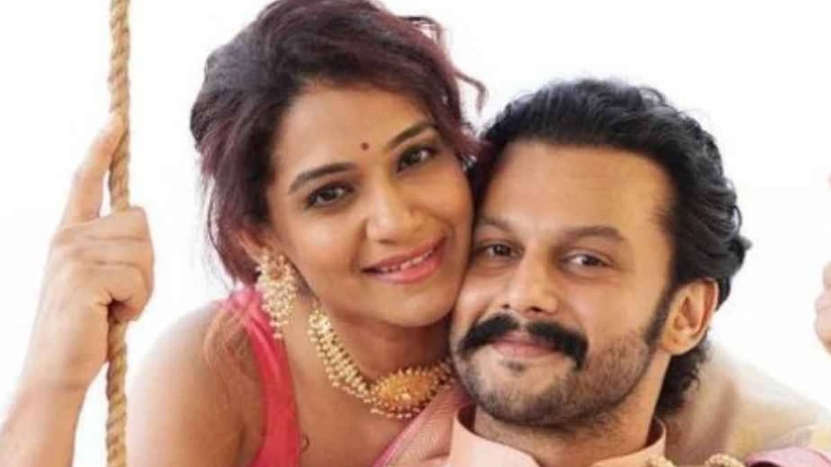 Adinath Kothare and Urmilla Kanetkar Split, Keepin' It Real